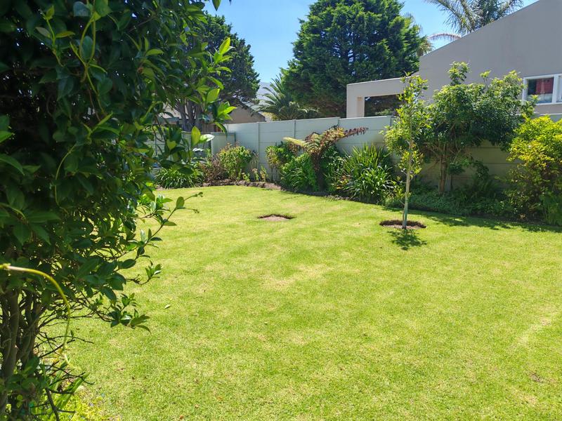 3 Bedroom Property for Sale in Sandbaai Western Cape